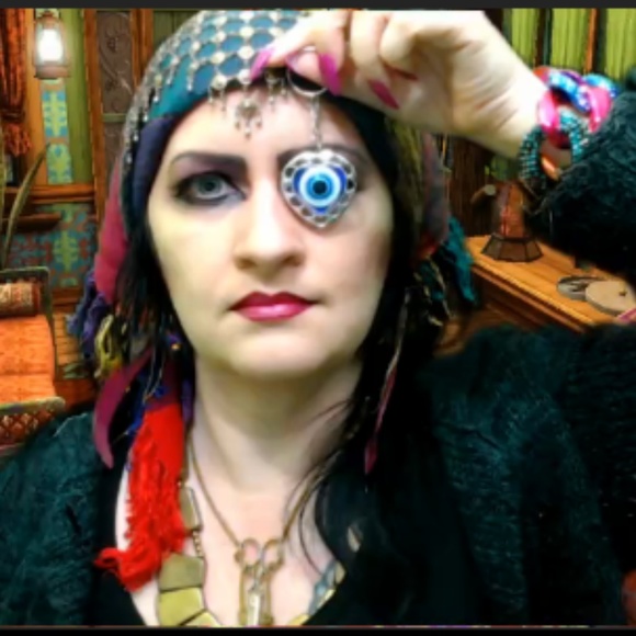 Meet your Posher, Janis - Picture 4 of 8